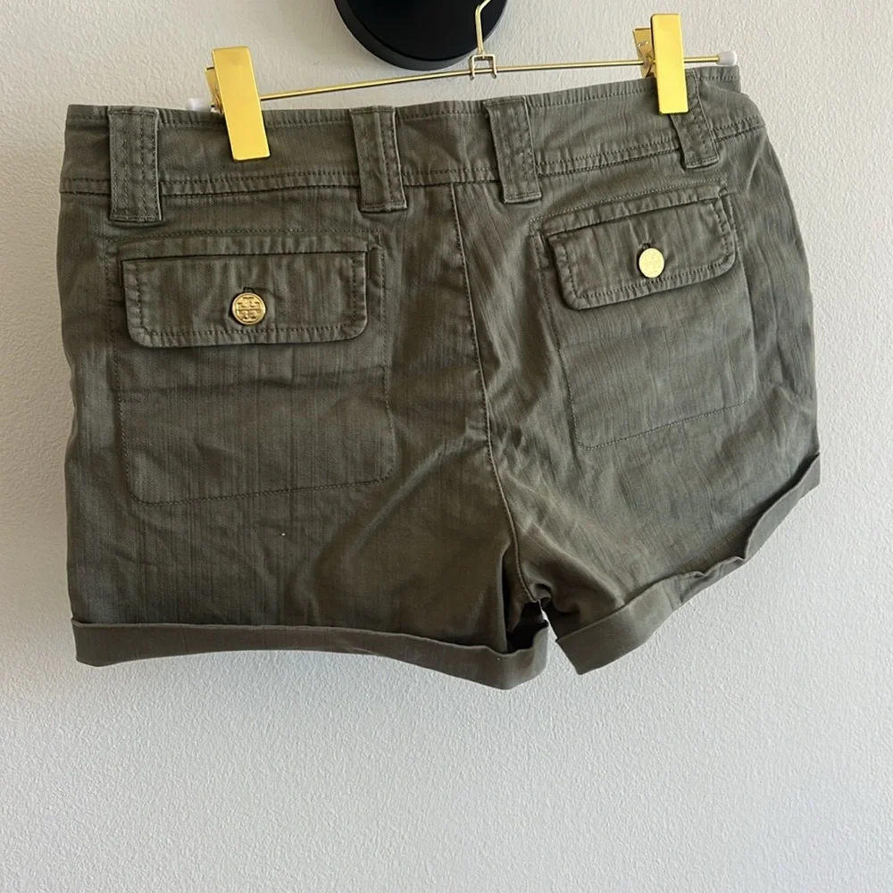 Tory Burch green shorts with logo detail sz 31 - Picture 3 of 5